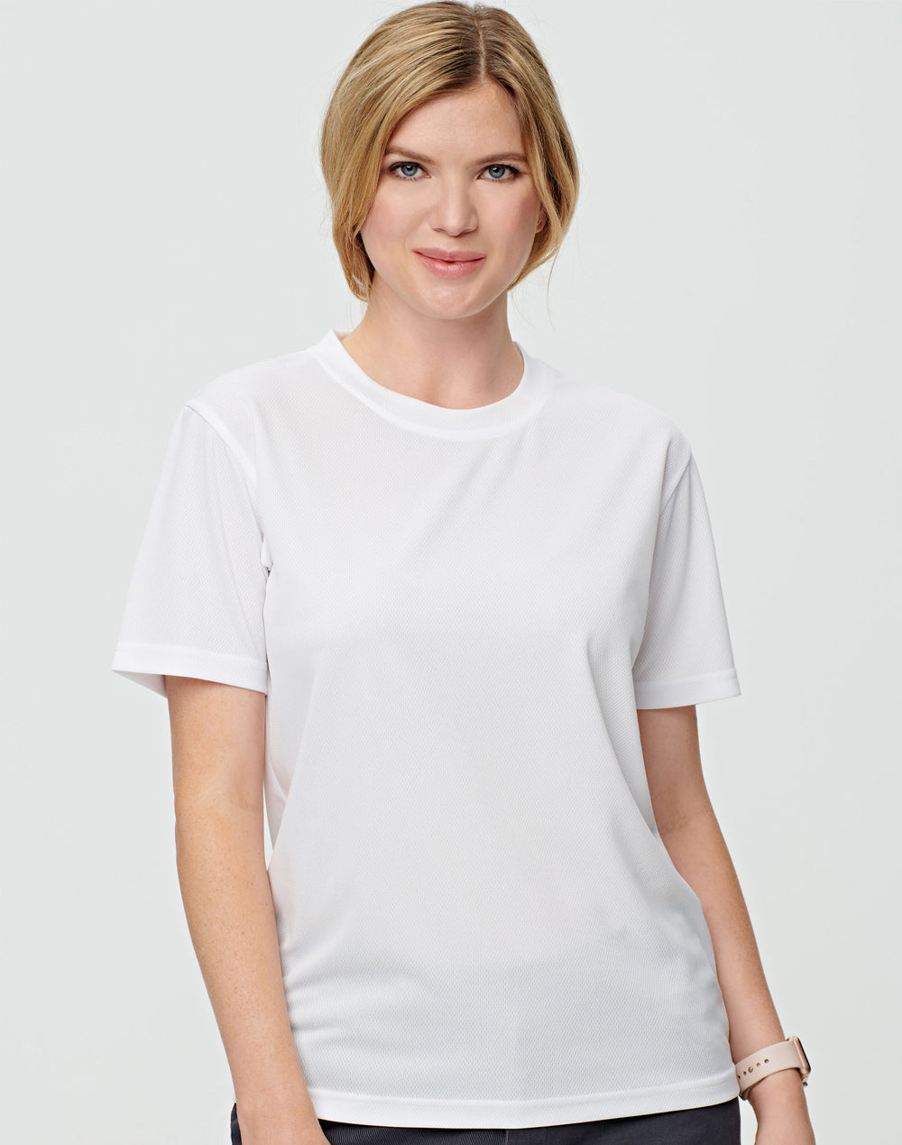 Cool Tee Unisex - White - Model