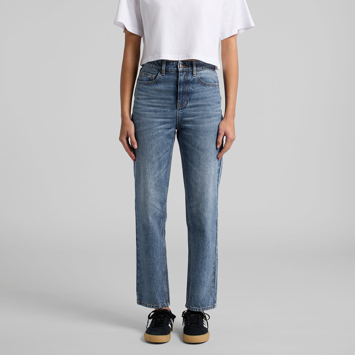 Wo's Straight Jeans 4830