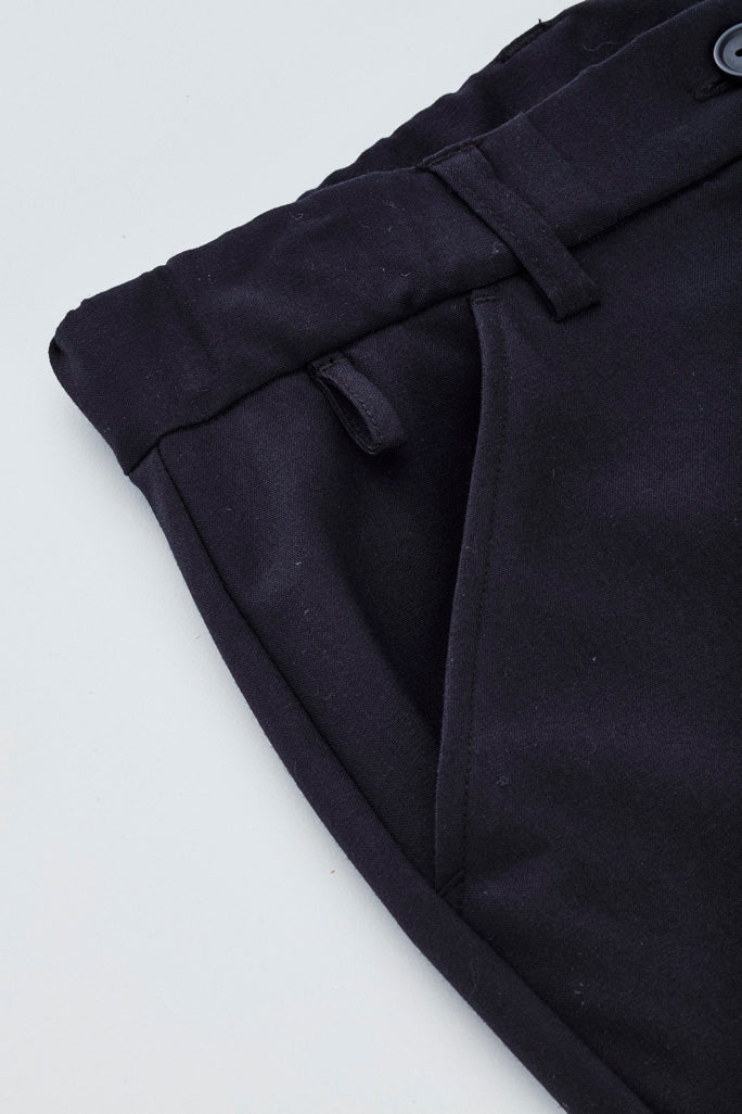 Comfort Waist Womens Cargo Pant - Black - Model