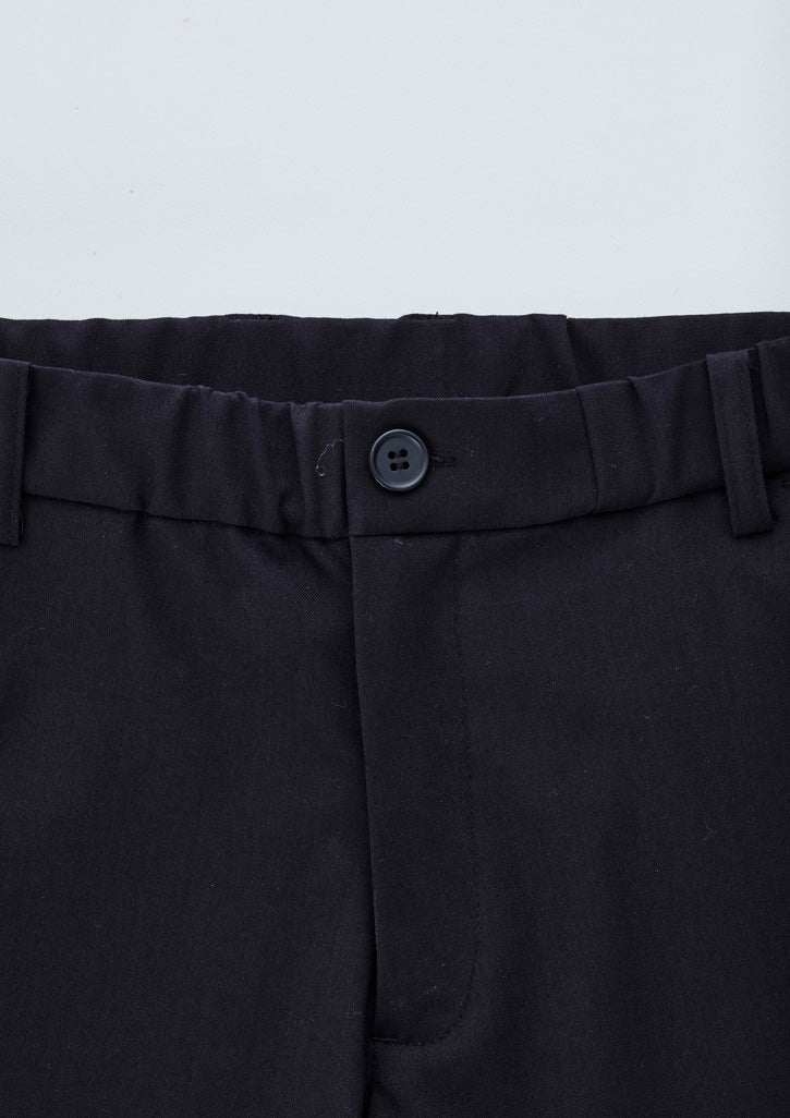 Comfort Waist Mens Cargo Pant - Black - Model