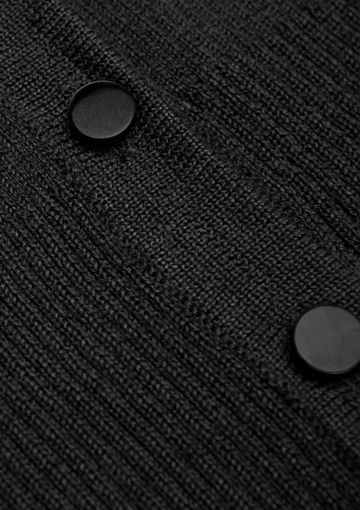 Milano Womens Cardigan - Black - Model