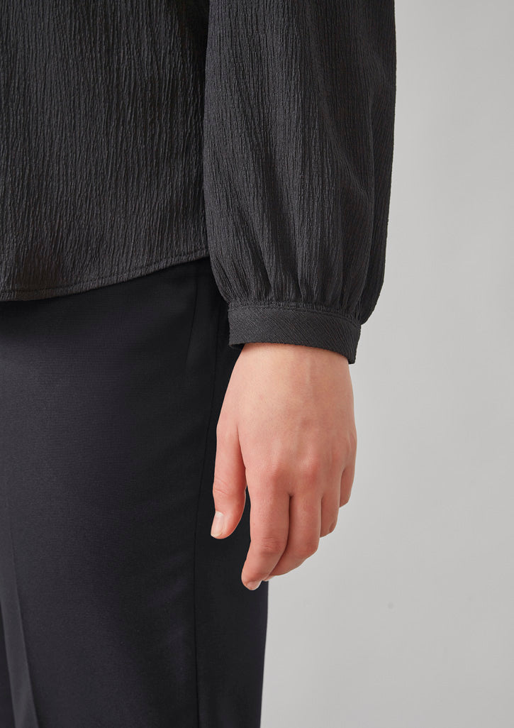 Ruché Womens Long Sleeve Shirt - Black - Model
