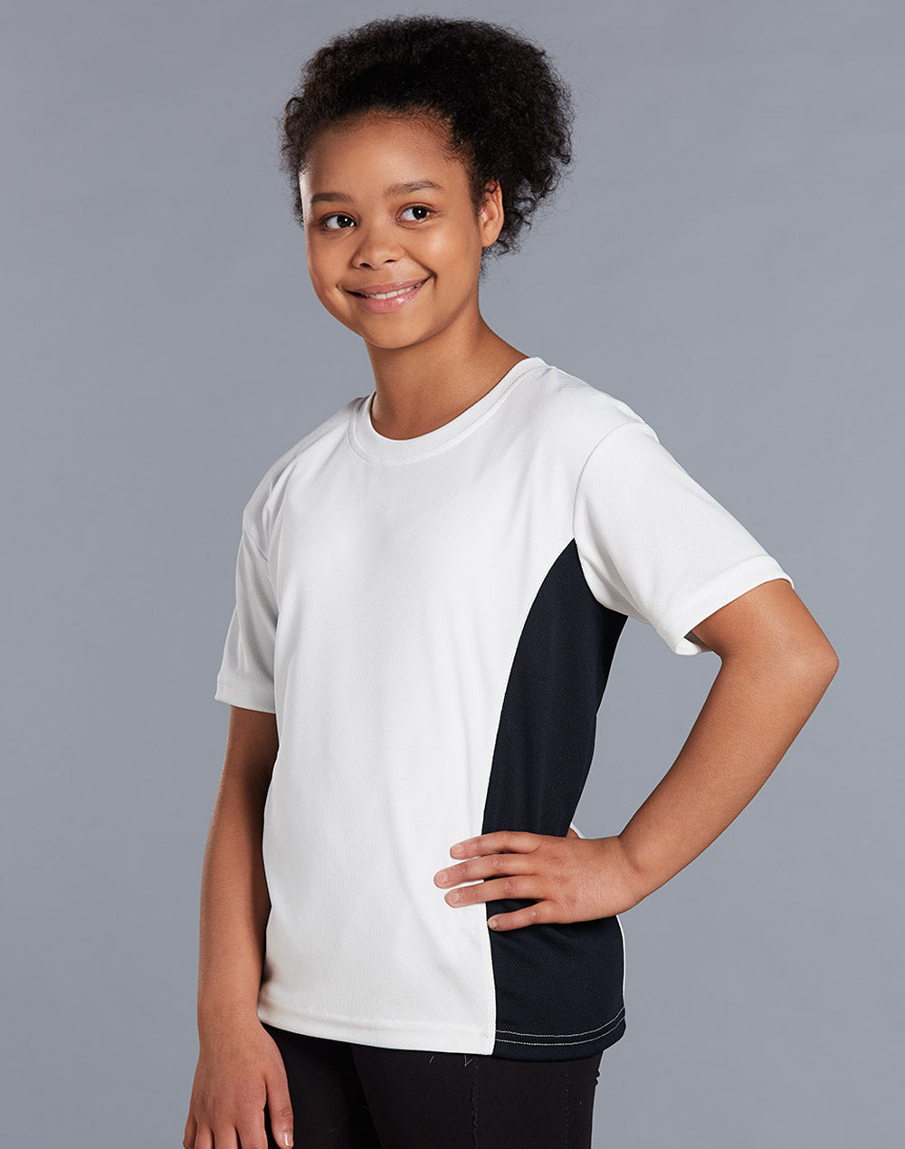 Teammate Tee Kids - White/Navy - Model