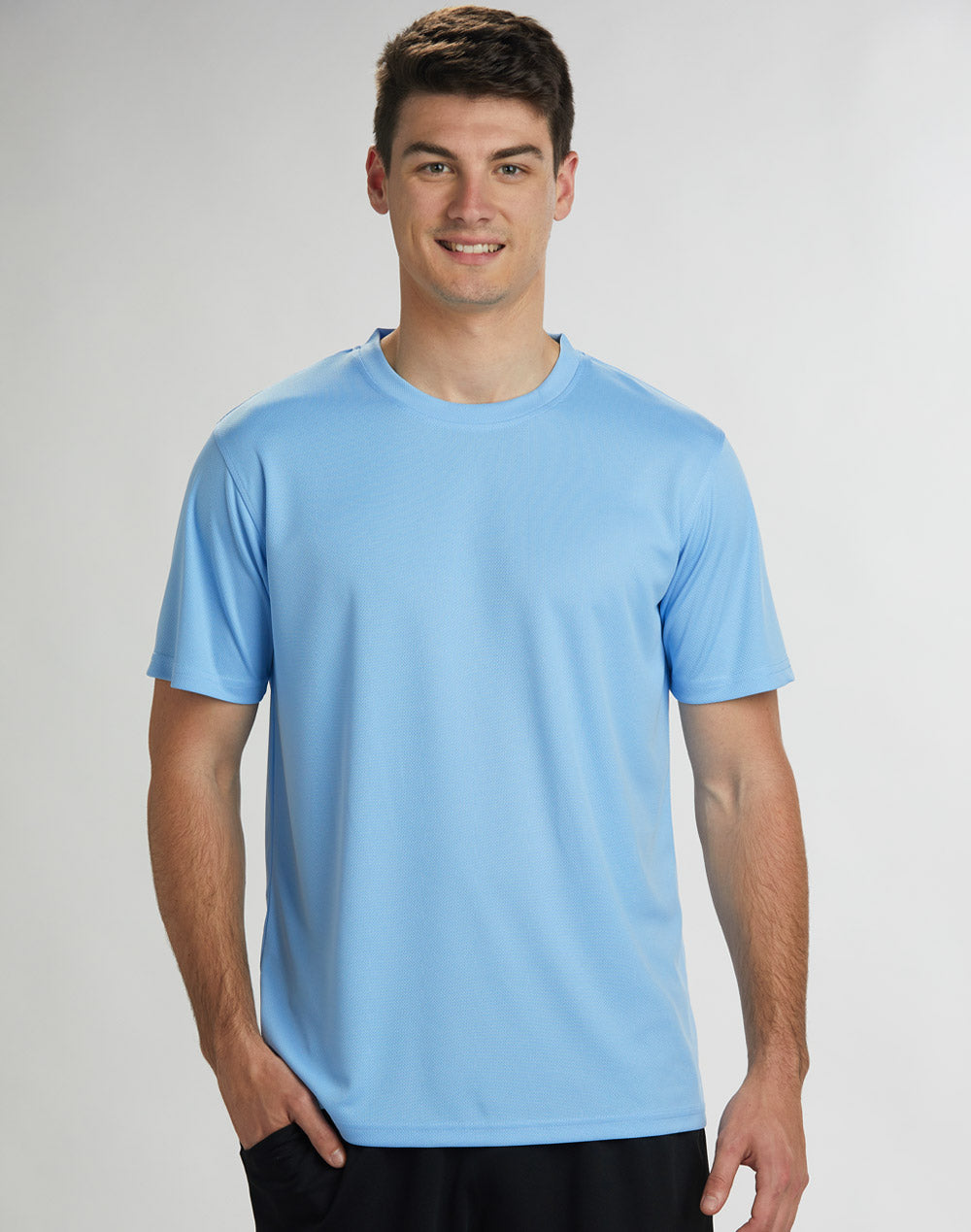 Cool Tee Unisex - Skyblue - Model