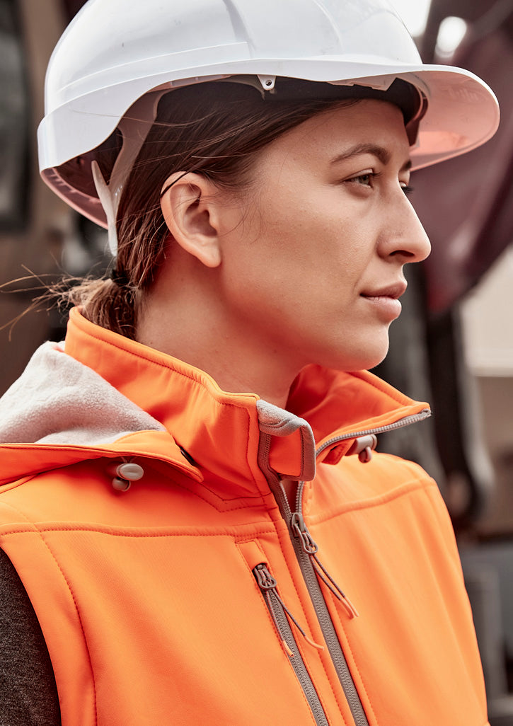 Womens Streetworx 2 In 1 Stretch Softshell Jacket - Orange/Navy - Model