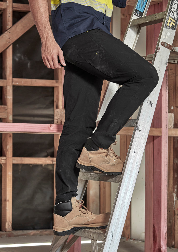 Mens Lightweight Outdoor Pant - Black - Model