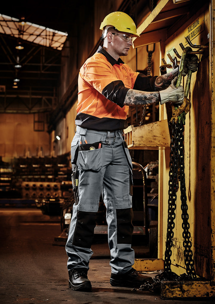 Mens Ultralite Multi-Pocket Pant - Charcoal/Black - Model