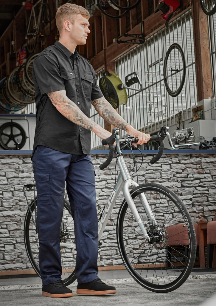 Mens Midweight Drill Cargo Pant (Regular) - Navy - Model