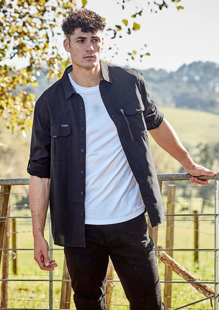 Mens Outdoor Long Sleeve Shirt - Black - Model