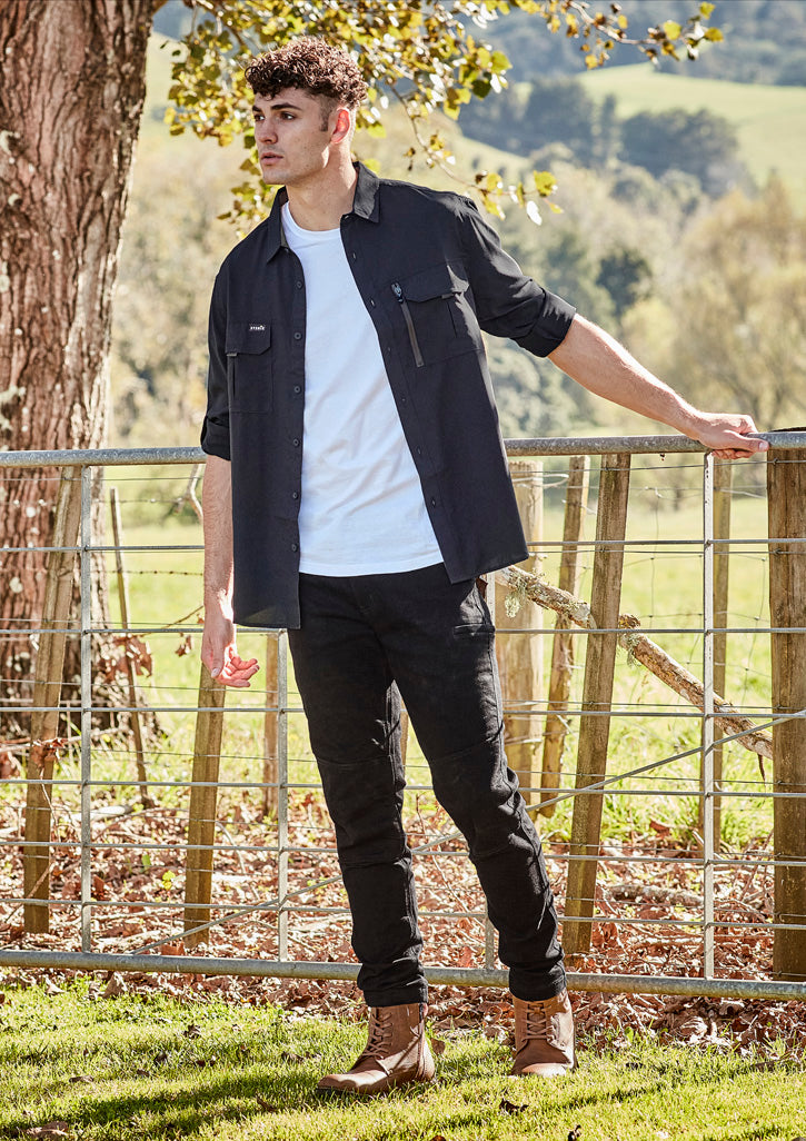 Mens Outdoor Long Sleeve Shirt - Black - Model
