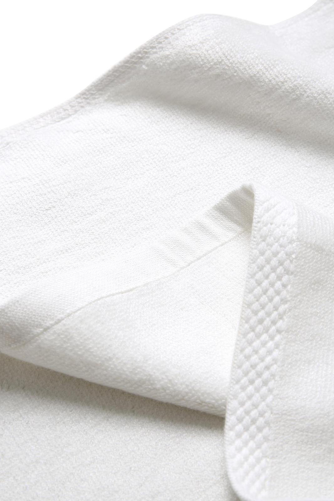 Bamboo Golf Towel with plastic hook - White - View